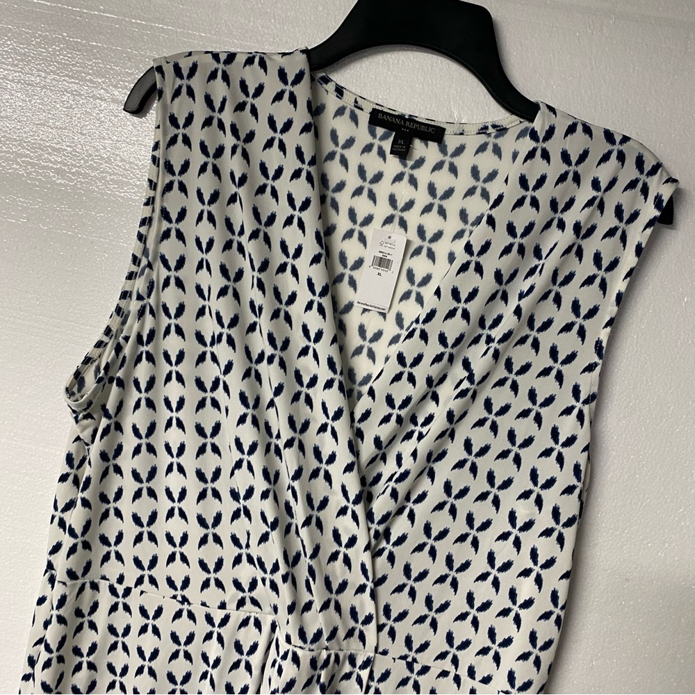 Banana Republic Dress Women XL White Blue Geometric Lightweight Empire Waist - Picture 3 of 8